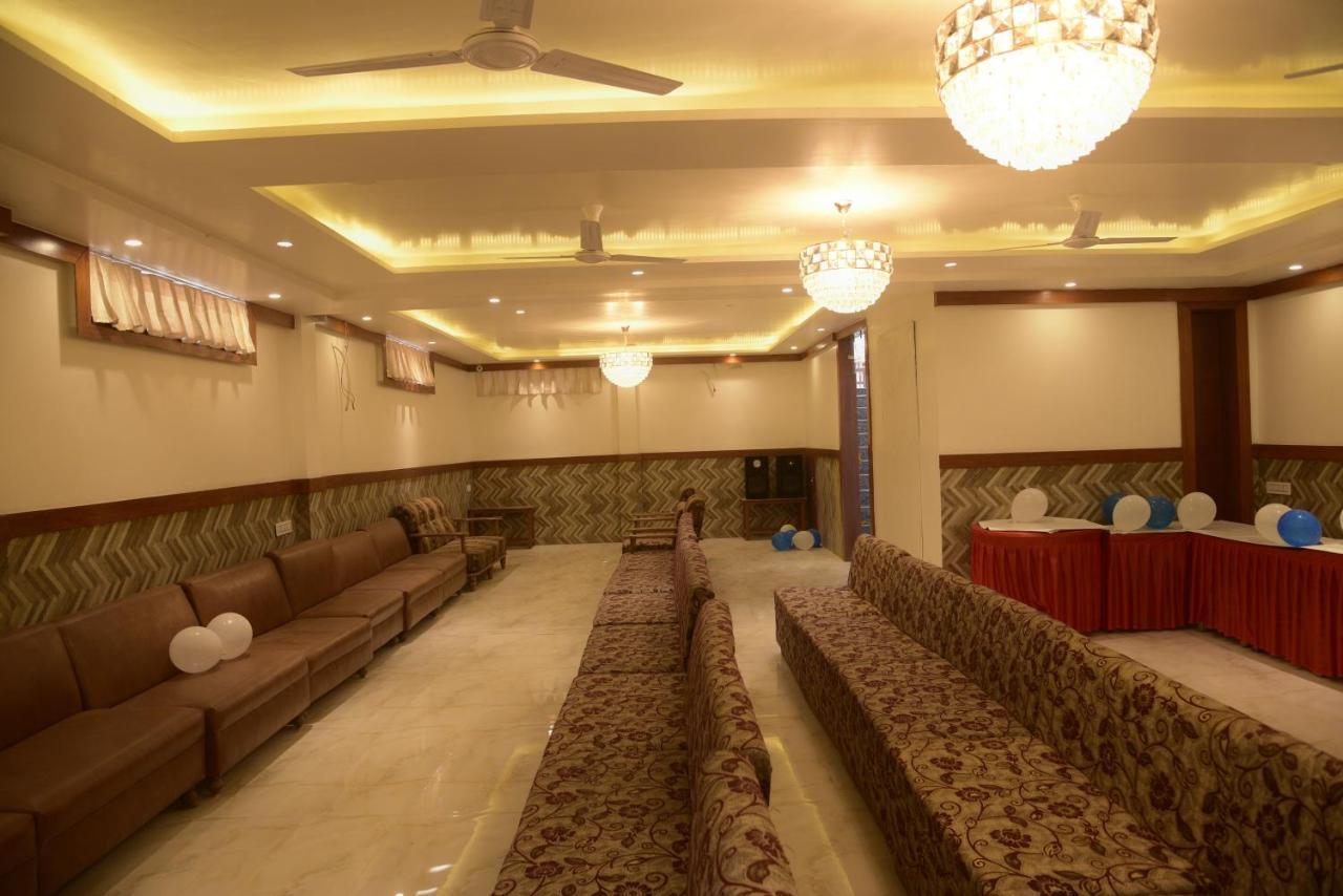 Hotel Le Cypress บาแรลลี ภายนอก รูปภาพ