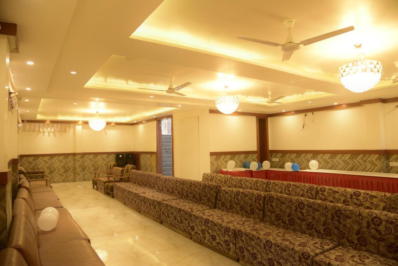 Hotel Le Cypress บาแรลลี ภายนอก รูปภาพ